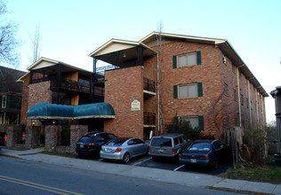 Fountain Place Apartments in Knoxville, TN - Building Photo - Building Photo