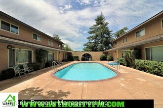 915 West St in Redding, CA - Building Photo - Building Photo