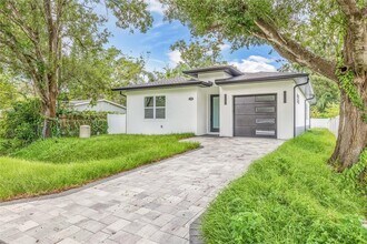 12308 Pittsfield Ave in Tampa, FL - Building Photo - Building Photo
