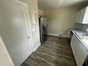 2711 47th St in Moline, IL - Building Photo - Building Photo