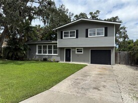 3135 Alta Vista St in Sarasota, FL - Building Photo