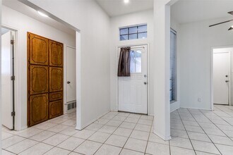 215 Meadowbrook Ln in Keller, TX - Building Photo - Building Photo