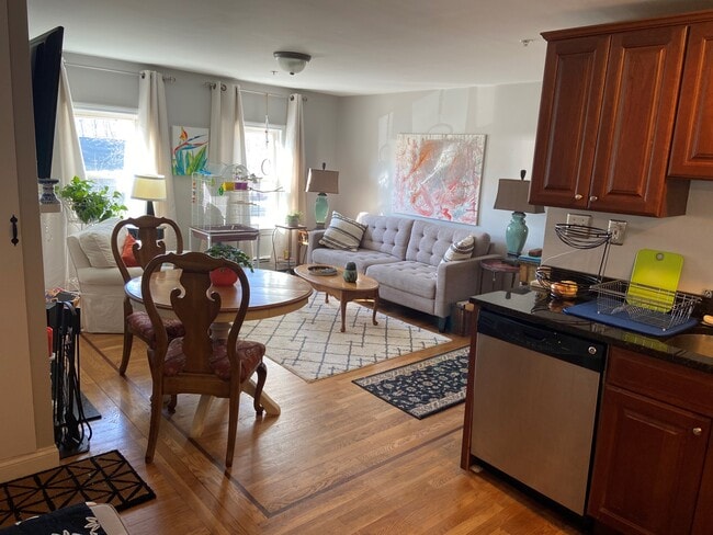 19 Railroad St, Unit A2 in Acton, MA - Building Photo - Building Photo