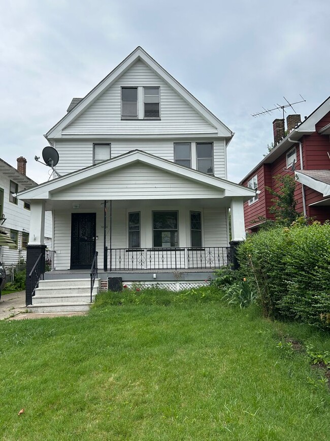property at 1486 E 134th St