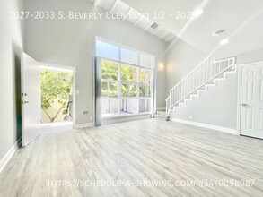 2112 1/2-2033 S Beverly Glen Blvd in Los Angeles, CA - Building Photo - Building Photo