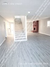 2506 E 6th St in Long Beach, CA - Foto de edificio - Building Photo