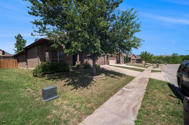 10412 Mono Lake Rd in Fort Worth, TX - Building Photo - Building Photo