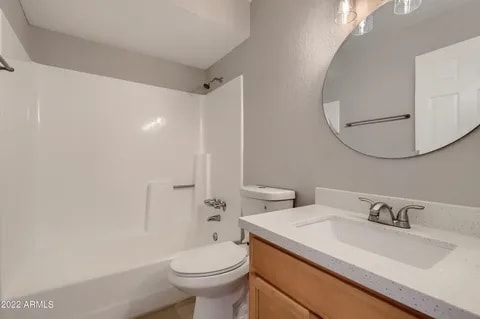 4828 W Orangewood Ave in Glendale, AZ - Foto de edificio - Building Photo