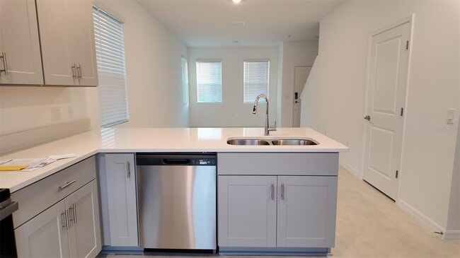 3240 Skyline Lp in Kissimmee, FL - Building Photo - Building Photo