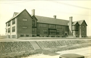 Hawthorne Apartments