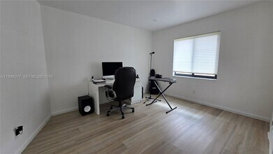 16653 Golfview Dr in Weston, FL - Building Photo - Building Photo