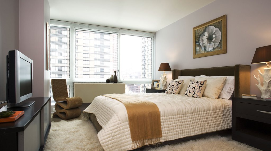 217 E 96th St in New York, NY - Building Photo