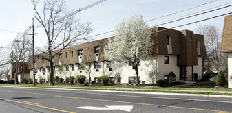 Buttonwood Village Apartments