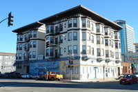 680-688 14th St in Oakland, CA - Foto de edificio - Building Photo