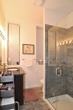1260 N Bosworth Ave in Chicago, IL - Building Photo - Building Photo