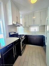 42-05 Parsons Blvd in Queens, NY - Building Photo - Building Photo