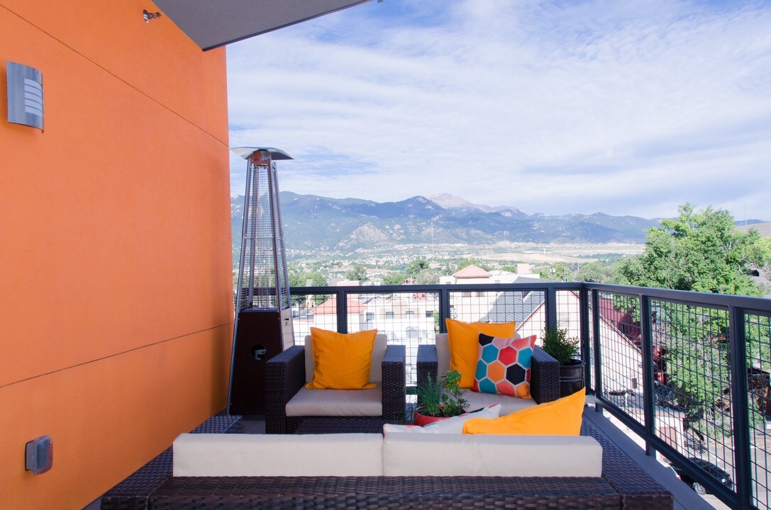 Blue Dot Place in Colorado Springs, CO - Building Photo