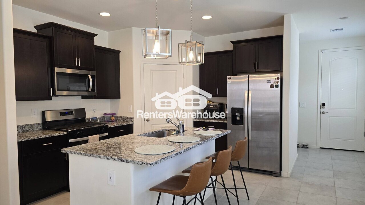 6912 W Star Garden Way in Tucson, AZ - Building Photo