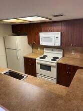 8430 Coral Lake Way in Coral Springs, FL - Building Photo - Building Photo