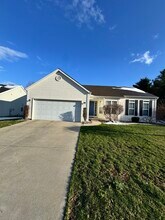 18025 Lisbon Dr in South Bend, IN - Foto de edificio - Building Photo