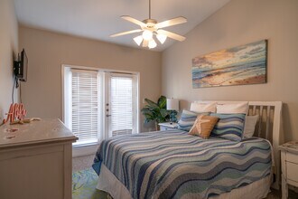 Seaside Village in Galveston, TX - Building Photo - Interior Photo