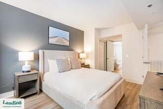 1221 S Eads St, Unit 01-0905 in Arlington, VA - Building Photo - Building Photo