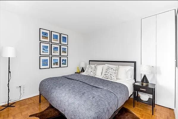 2 S End Ave in New York, NY - Building Photo - Building Photo