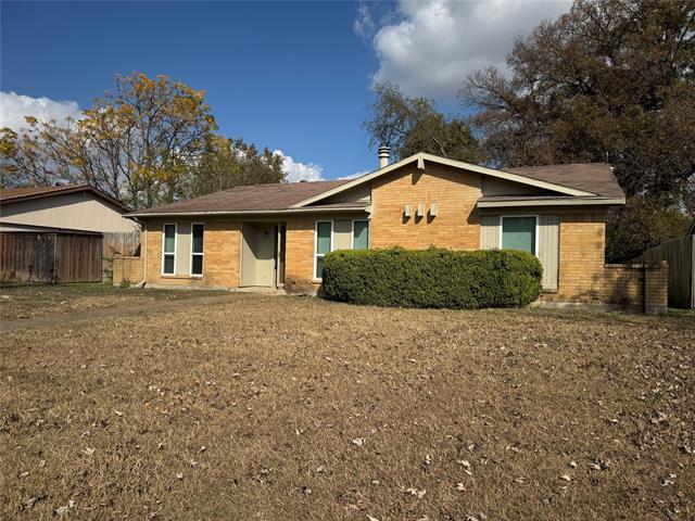 1925 Bosque Dr in Garland, TX - Building Photo - Building Photo