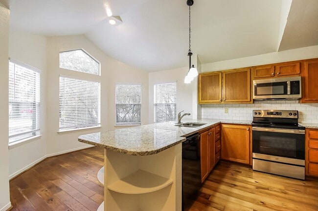 property at 10 Shallow Pond Pl