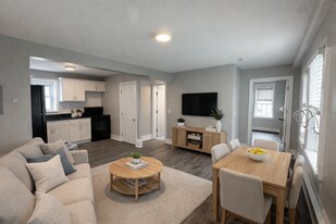 17 S State St in Concord, NH - Building Photo