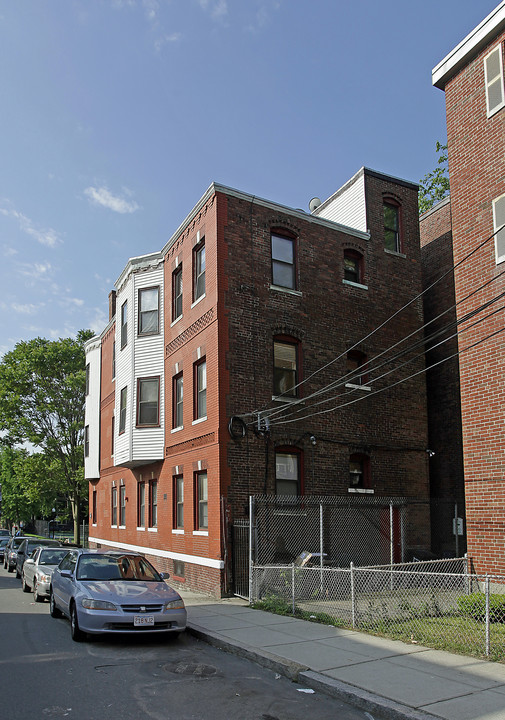 9-11 Melbourne St in Boston, MA - Building Photo