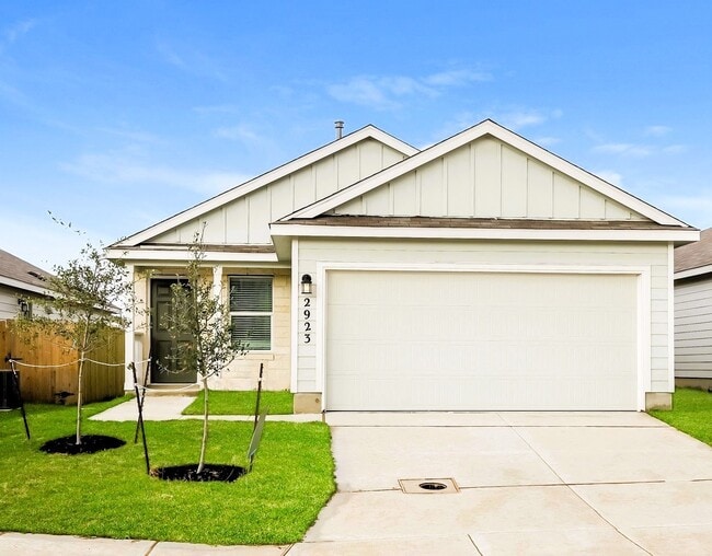 property at 2907 Millikan Dr