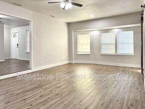 218 Kansas St in Sherman, TX - Building Photo - Building Photo