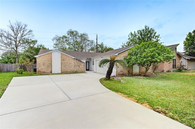 property at 2950 Jenny Dr