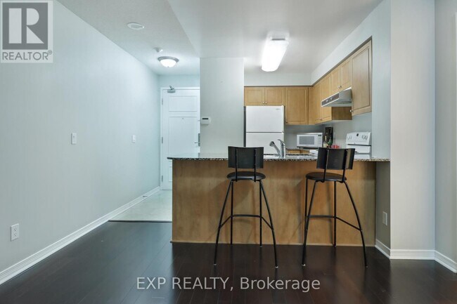 property at 330-1330 Red Maple Rd