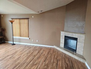 978 SW Princeton Pl in Grants Pass, OR - Building Photo - Building Photo