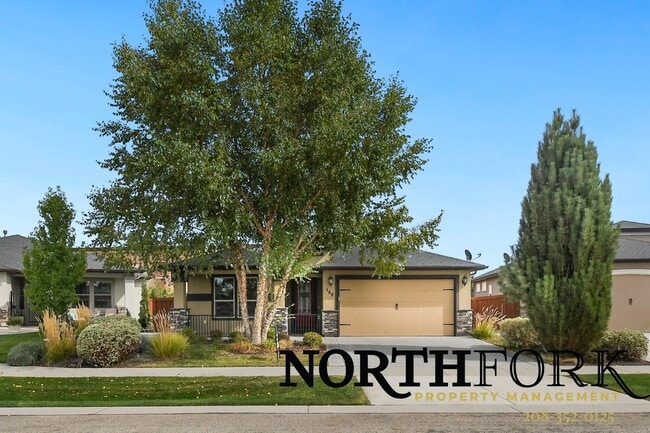 168 S Tresa Ave