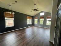 2240 S Vaughn Way in Aurora, CO - Building Photo - Building Photo