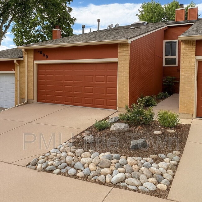 property at 2969 W Rowland Pl