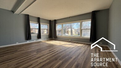 5536 W Windsor Ave, Unit 1 in Chicago, IL - Building Photo - Building Photo
