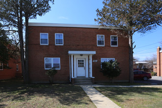 7902 Kennewick Ave in Takoma Park, MD - Building Photo - Building Photo