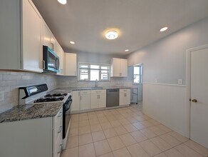 9 New Hampshire Ave, Unit 3 in Somerville, MA - Foto de edificio - Building Photo
