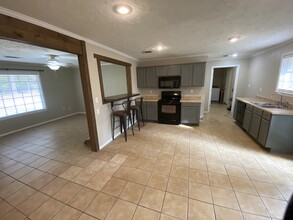 105 Green Briar in Lumberton, TX - Building Photo - Building Photo