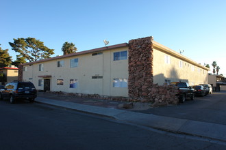 Van Patten Apartments in Las Vegas, NV - Foto de edificio - Building Photo