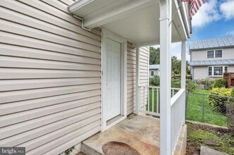 12 W Whitlock Ave in Winchester, VA - Foto de edificio - Building Photo