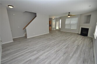 325 Texanna Way in Holly Springs, NC - Building Photo - Building Photo