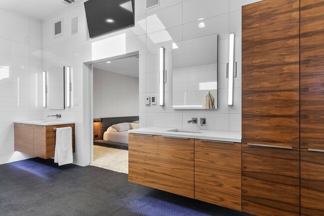 property at 16831 Thomas Chapel Dr