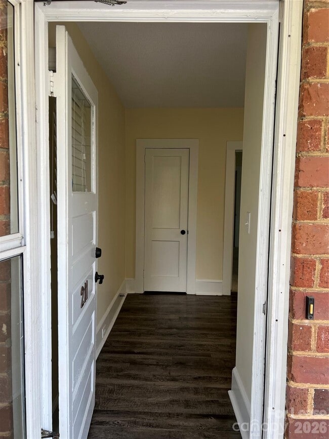 211 W G St in Kannapolis, NC - Building Photo - Building Photo