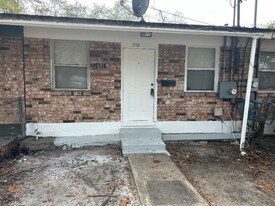 7114 Ken Knight Dr W in Jacksonville, FL - Building Photo
