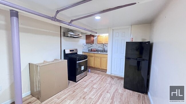 property at 609 E 49th St